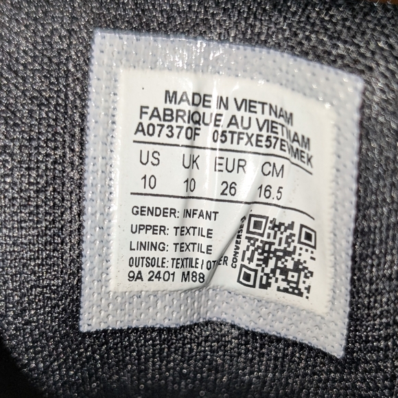 Converse Kids' Black and Neon Green High-Tops - Picture 3 of 3